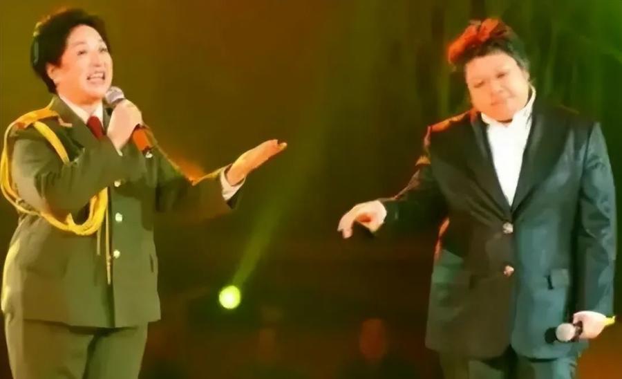 《北京的金山上》首唱者雍西逝世，曾与女儿韩红同台演唱《归来》