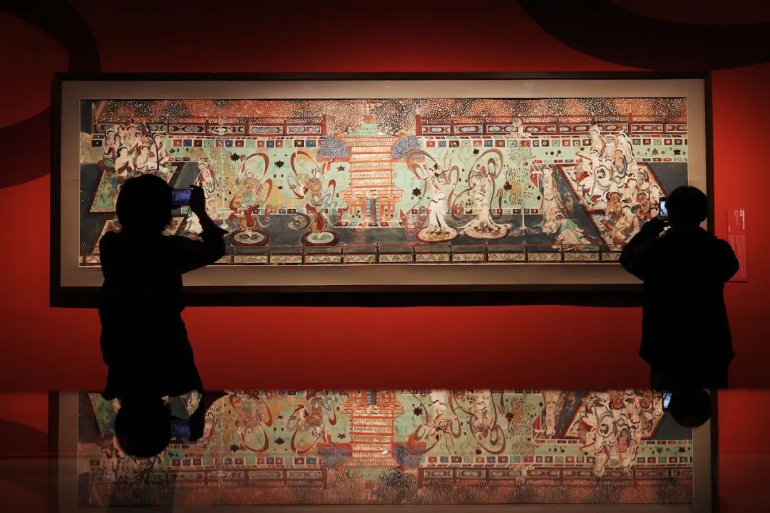 “墨韵文脉——甘肃丝路艺术珍品展”现场 中国美术馆