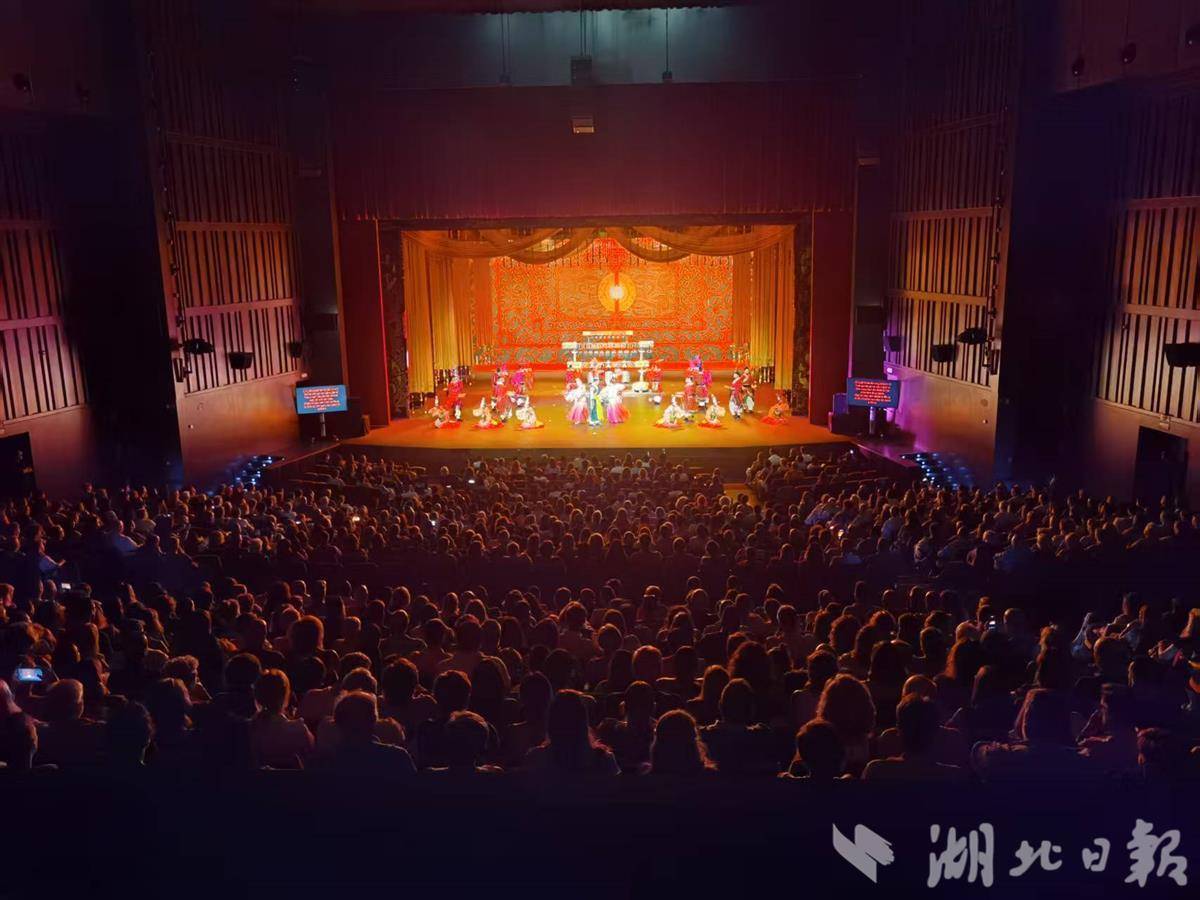 2024年9月,《編鍾樂舞》在葡萄牙貝倫文化中心演出(湖北省演藝集團供圖)