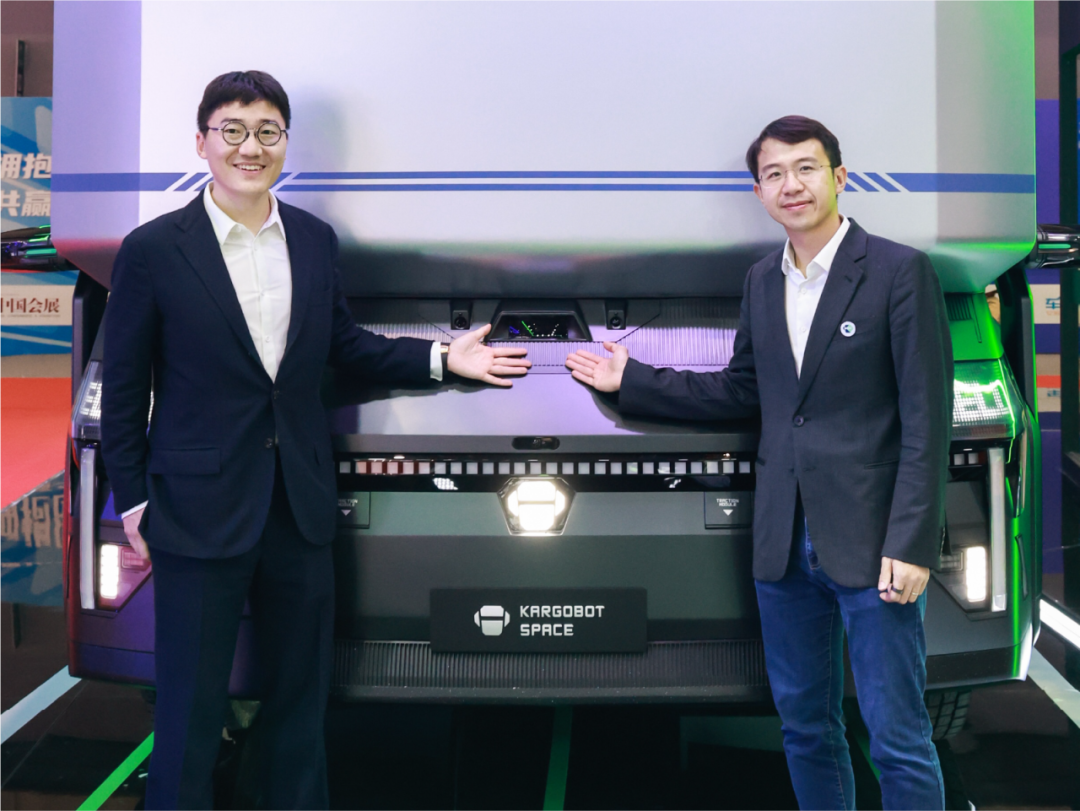 ▲ IT之家注:卡尔动力运输机器人亮相 2025 上海车展