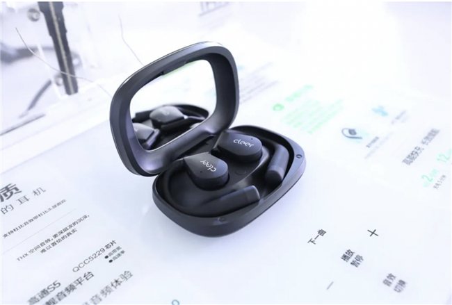 Cleer ARC 5  ʽAI