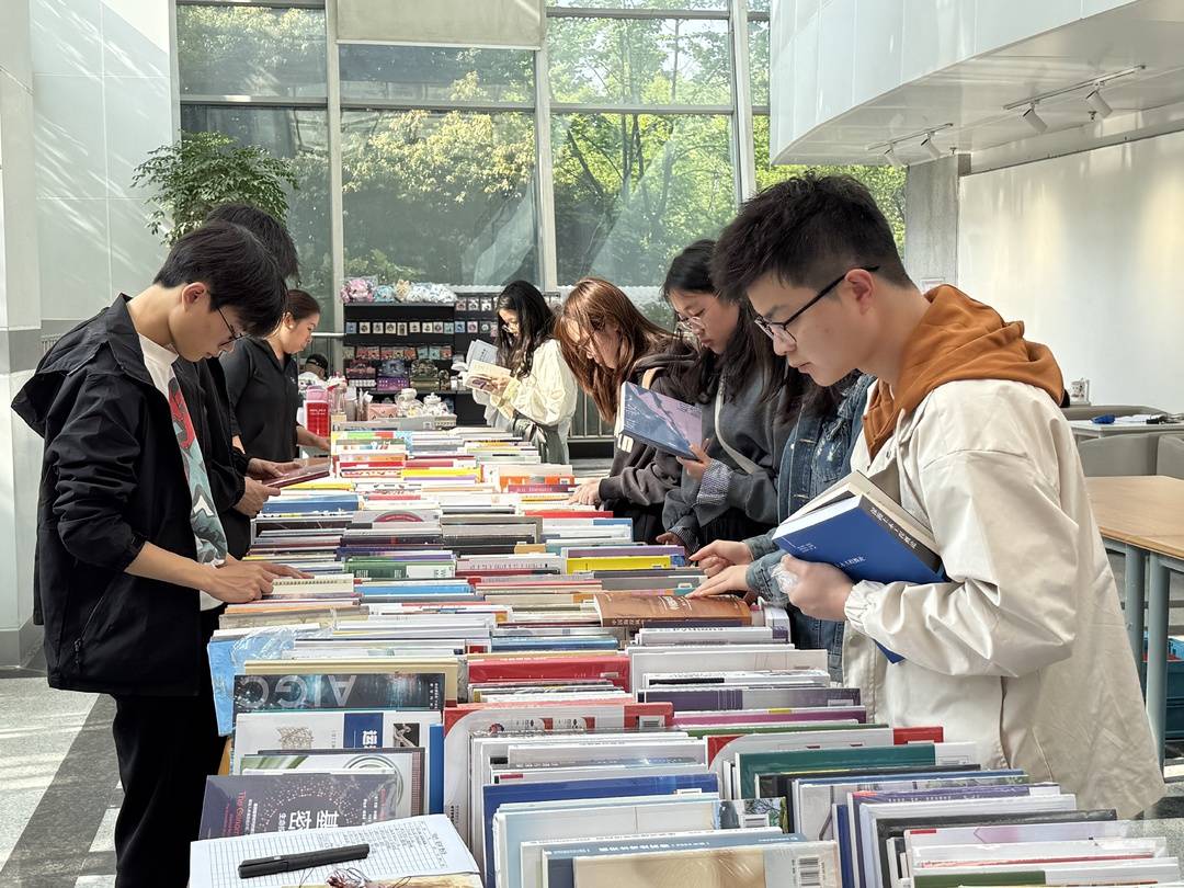 四川農業大學「你選書我買單」