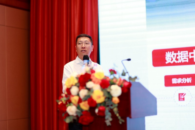 曙光数创高级总监工程部侯彪