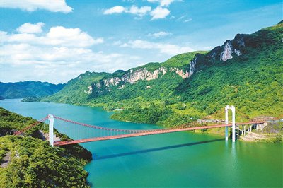 中央紅軍南渡烏江梯子岩渡口和大塘渡口之間的大塘渡大橋。金沙縣委宣傳部供圖