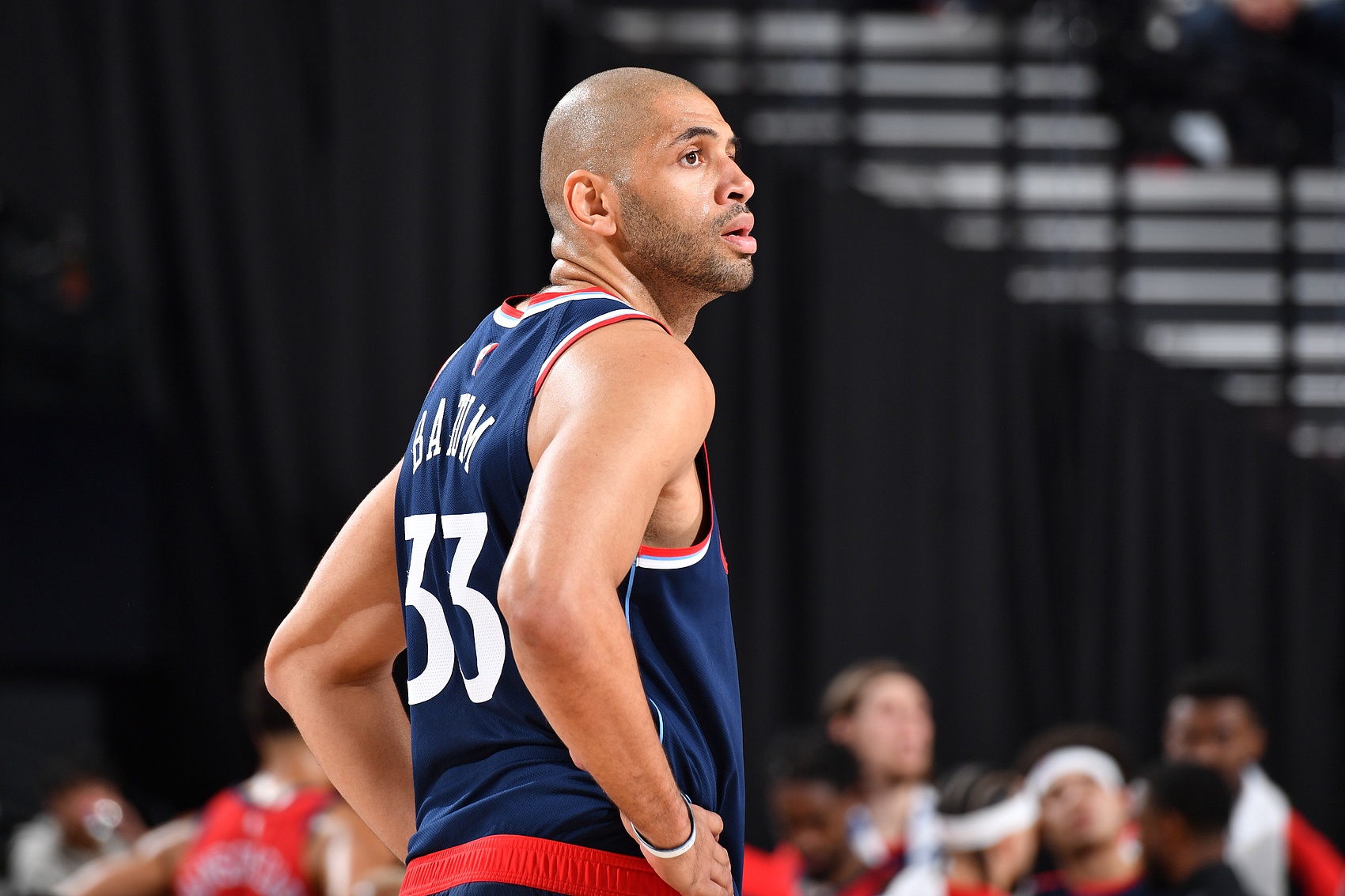 王猛：卢不用西蒙斯&下半场用巴图姆 做得恰到好处