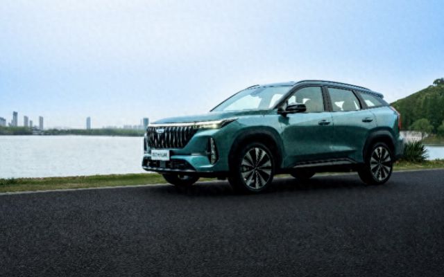 第四代博越L上市，吉利称燃油车要智能平权