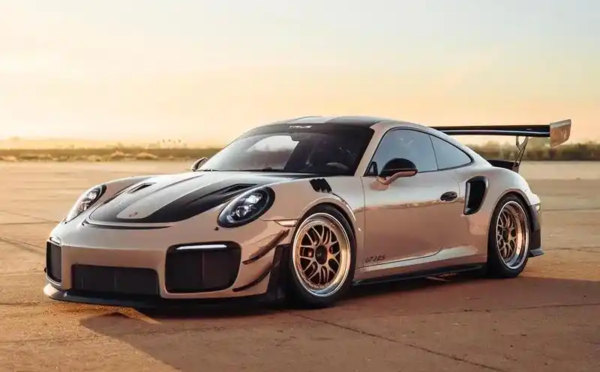 保时捷新911 GT2 RS谍照曝光 最高700马力 最强911？