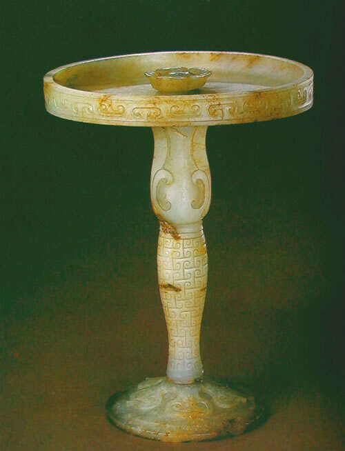 [戰國] 勾連雲紋玉燈（故宮博物院）