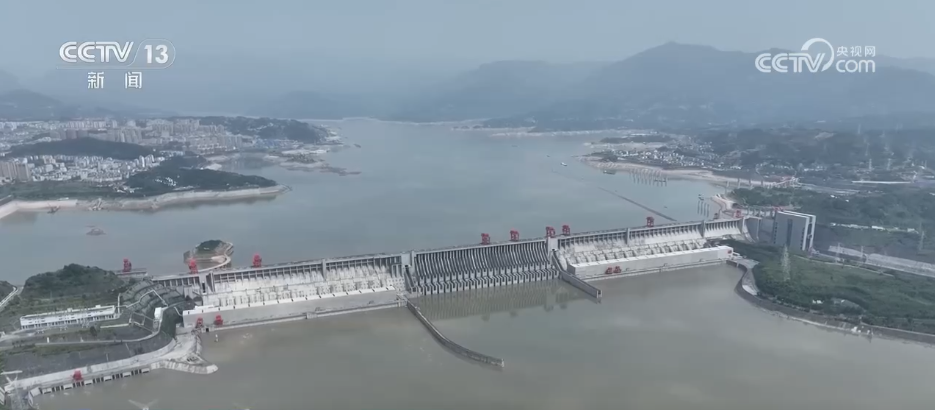 甘肃:东部出现特旱天气 多部门联动抗旱保粮