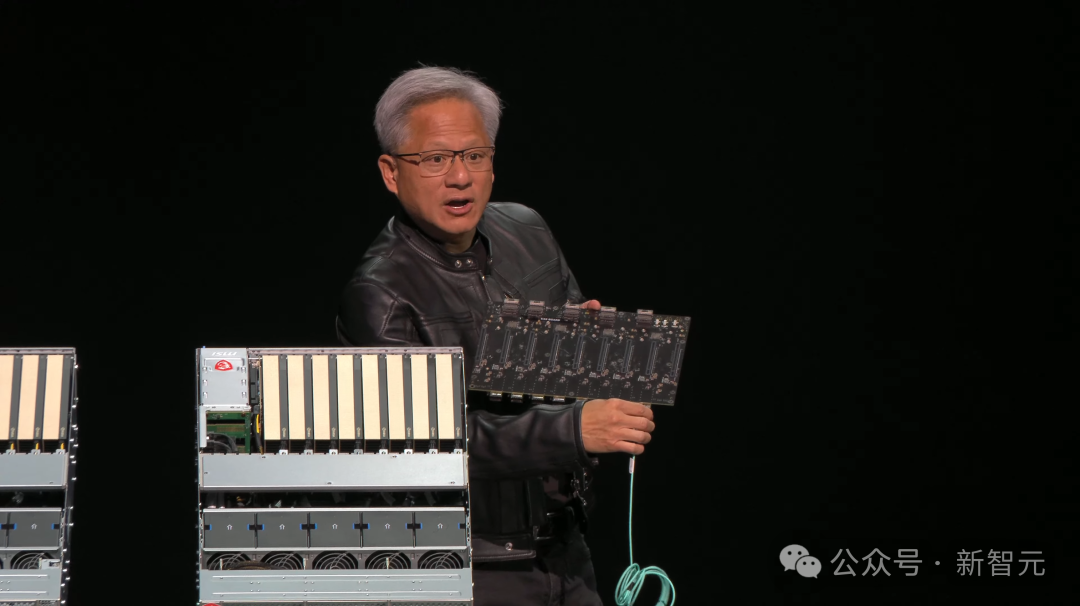 左右滑動查看