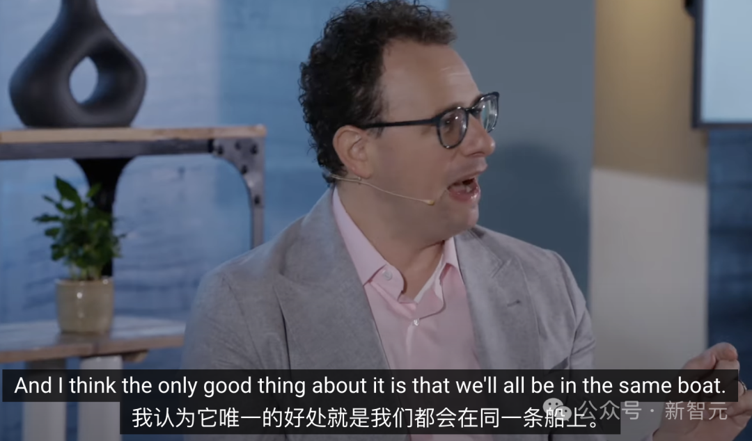 Dario曾公開表示:幾乎所有工作會同時被自動化,從而把每個人都「放在同一條船上」