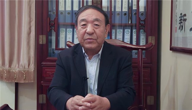 图三:中国中医科学院学部委员、国医大师李佃贵