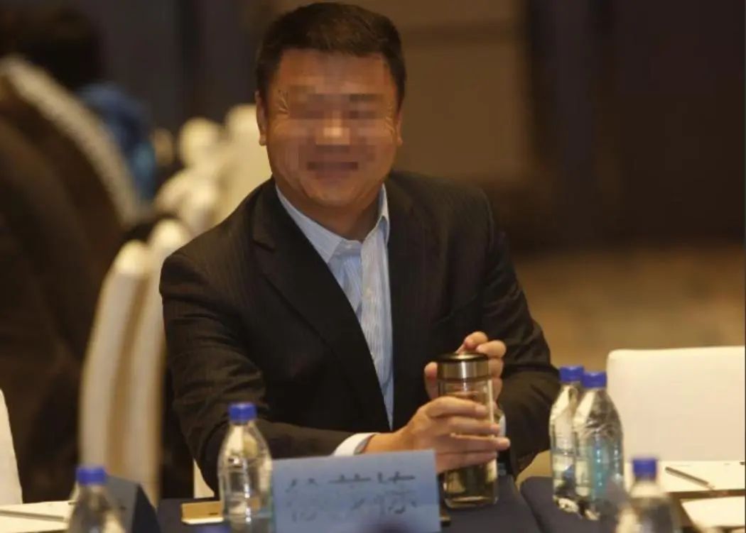 徐茂栋卷款30亿跑路:6万股民78亿血汗钱打水漂仅被罚90万(图4)