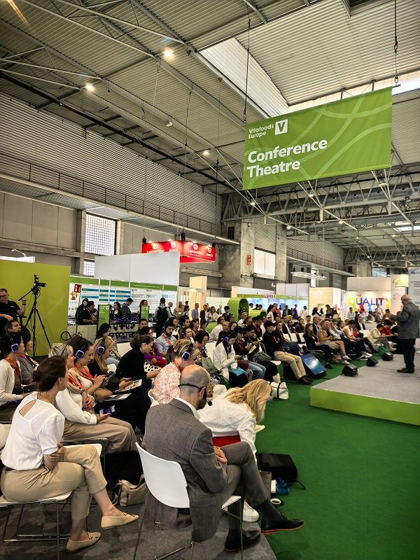 图1-Vitafoods Europe现场