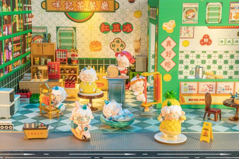 图为TOP TOY原创IP“卷卷羊”。(受访者供图)