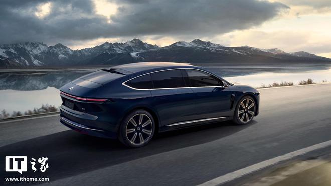 李斌：蔚来ET9和尊界S800用户不同，两车一起冲击BBA核心堡垒市场