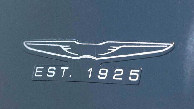 克莱斯勒庆祝品牌成立 100 年，推出特别版 Pacifica多功能休旅车