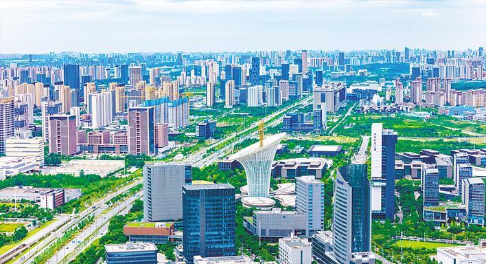 光谷科创大走廊。(湖北日报全媒记者 魏铼 摄)