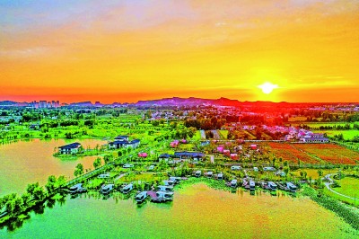 朔西湖美景 王圆圆摄/光明图片