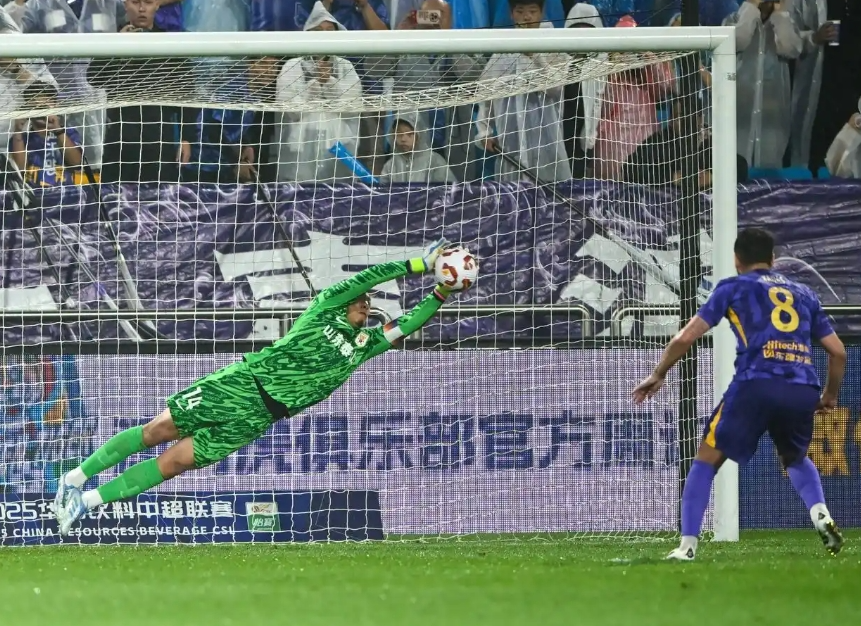 足协杯|泰山20日晚对阵蓉城：必须做出改变，才能一往无前