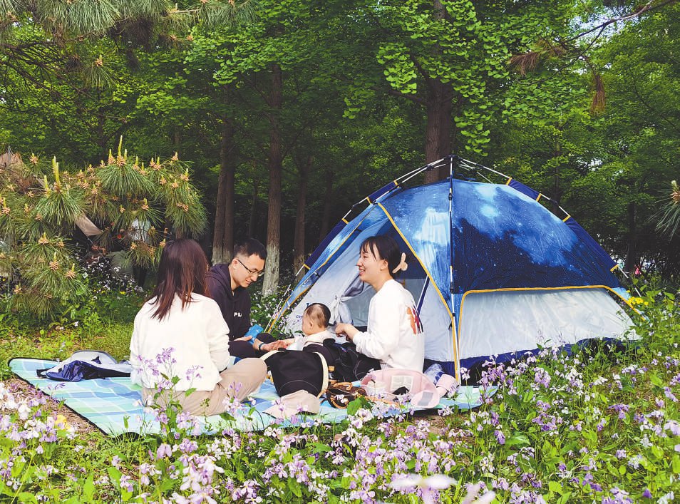 帐篷搭起新场景