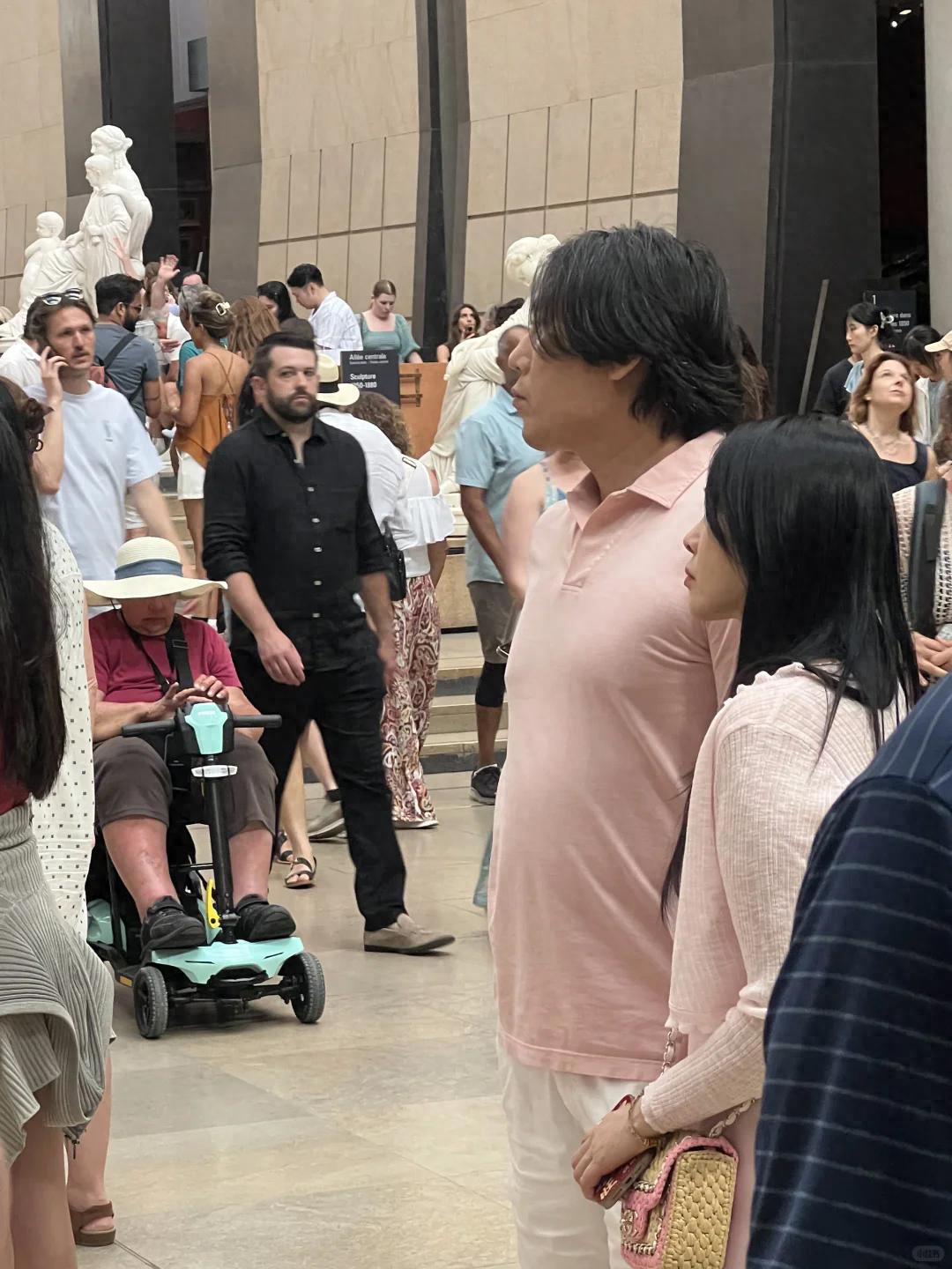 秦昊近照身材引热议，网友：“龚彪”回来了