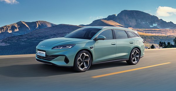 比亚迪海豹06DM-i旅行版上市 标配天神之眼 10.98万起