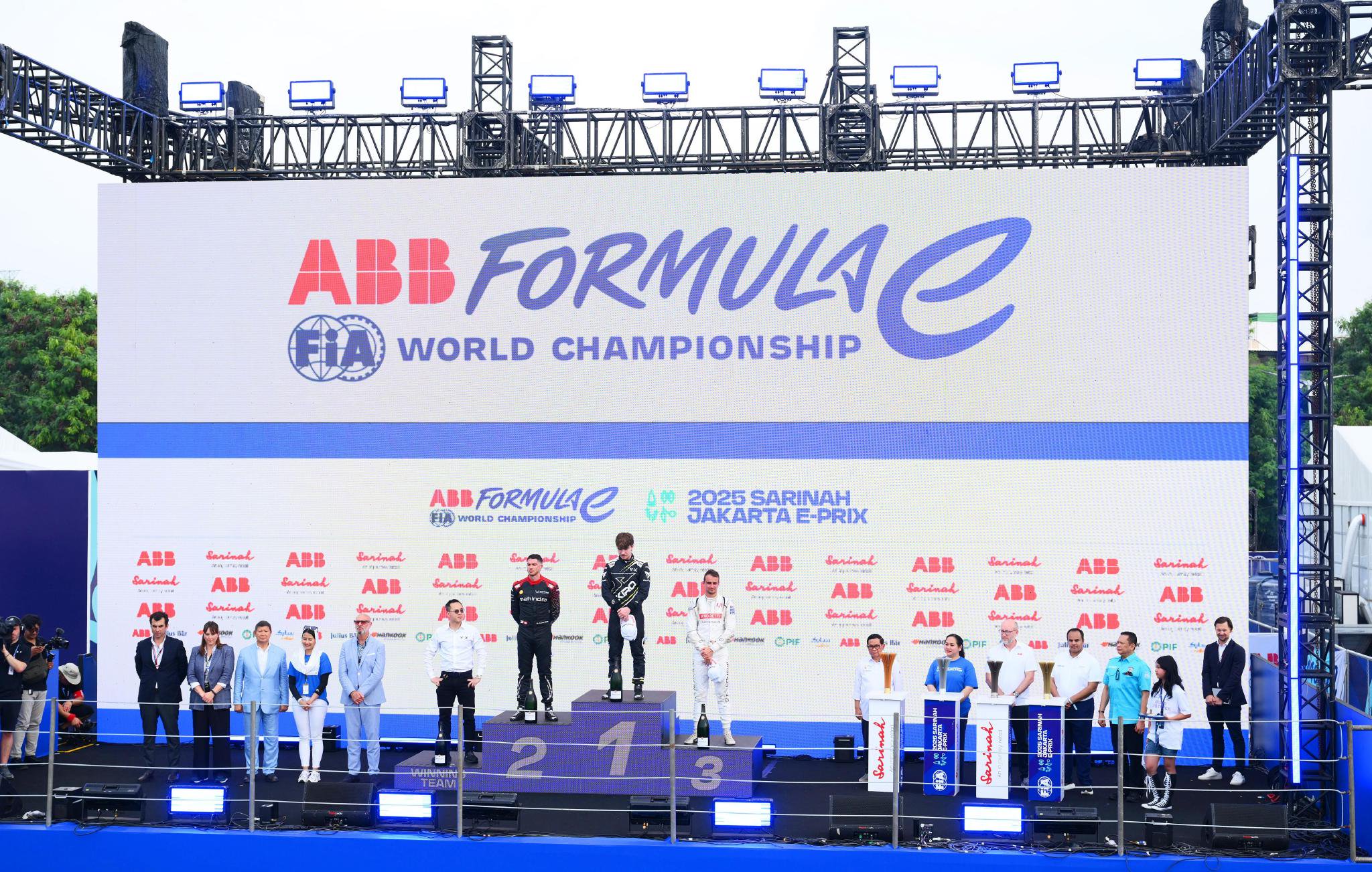 从中国到国际-从FE夺冠到纽北登台：许家泰的极致竞速哲学