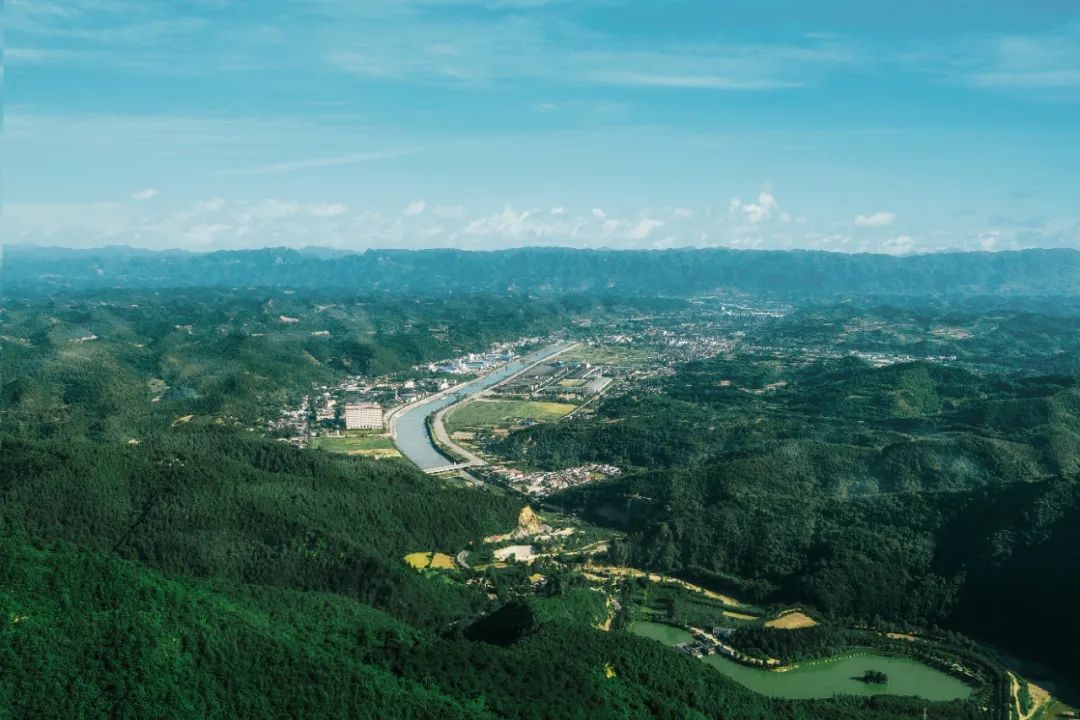 秦岭南麓森林河谷美酒区