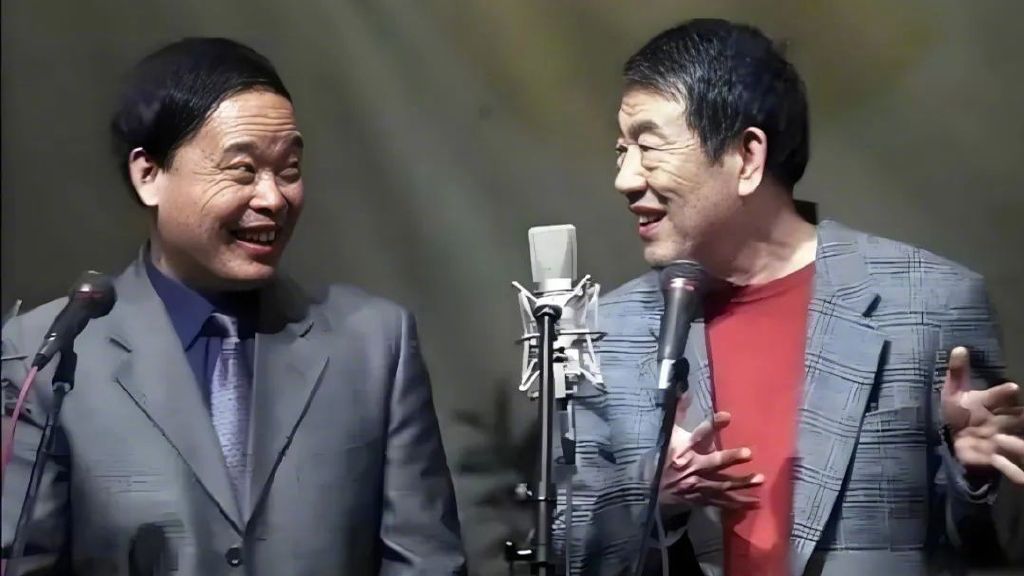 赵伟州（左）杨少华（右）同台表演 图/视频截图