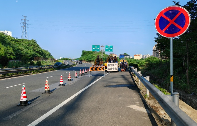 收费站匝道关闭