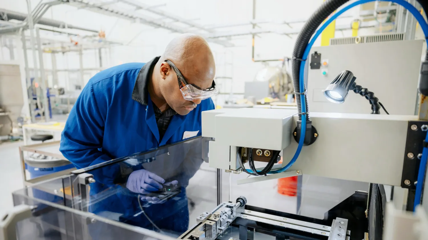 苹果与 MP Materials 达成 5 亿美元协议,将采购美国产稀土磁体