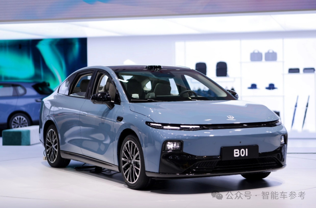 零跑版“半价SU7”9万元开卖！激光雷达+端到端+双高通旗舰芯片