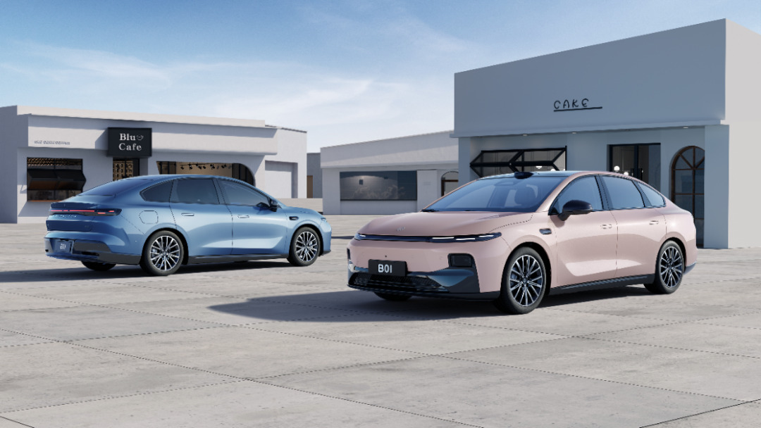 零跑汽车B系列首款纯电轿车B01上市