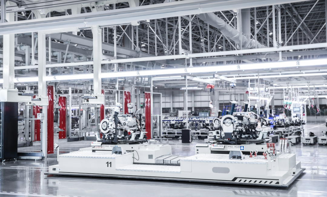 靴子落地，这座西部强市终于“破零”了