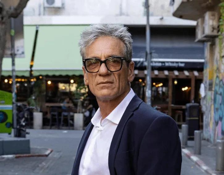 好莱坞知名演员阿布布尔游泳不幸离世，终年60岁，曾出演电影《第一滴血3》《慕尼黑》《蝙蝠侠 黑暗骑士崛起》《伦敦陷落》