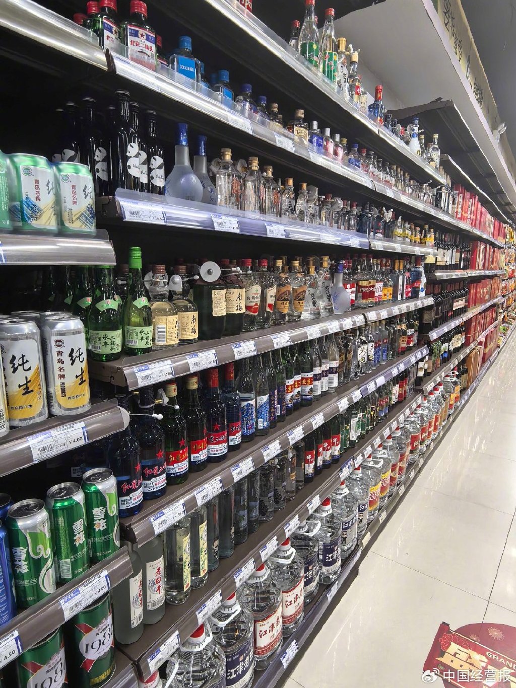 酒企纷纷布局光瓶酒，低线市场竞夺激烈！