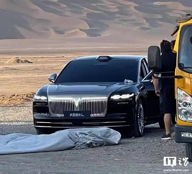 岚图追光 L 谍照曝光：配激光雷达，将搭载华为最新辅助驾驶系统