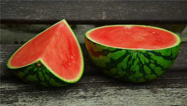 月薪2万吃不起水果 董事长称要教育消费者成熟:百果园称视频存误解