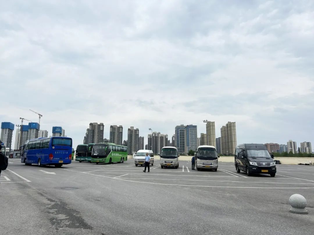 7月轻客市场惨淡：仅销3.3万辆！上汽大通晋升亚军！江淮/金旅领涨Top10