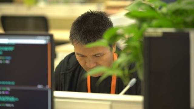 靠写代码身价26亿,“淘宝第一个程序员”离职!浙大生物系毕业,曾是阿里最低调合伙人