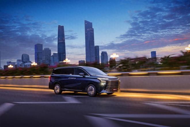 东风星海V9越享上市：补贴后14.99万起 20万内新能源MPV时代到来