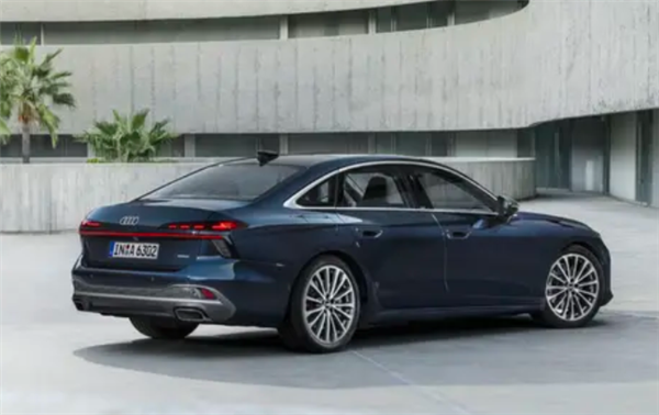 24款奥迪A6L被曝门锁批量故障 车主：打不开或关不上影响安全