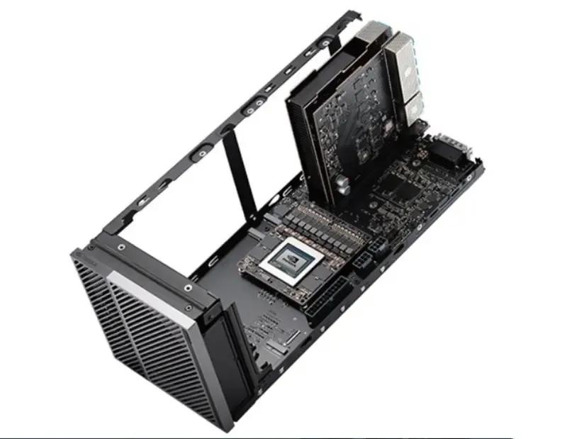 每天车闻：英伟达DRIVE AGX Thor汽车辅助驾驶开发者套件发布，零跑B10发运出海