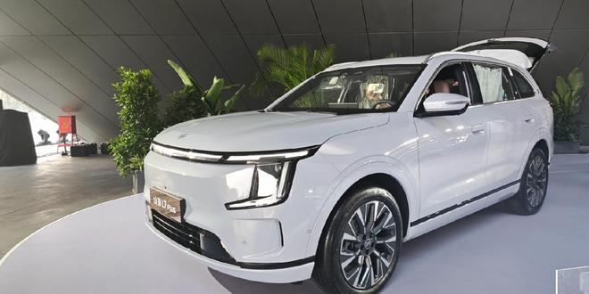 捷途山海L7 PLUS玩品类创新，“旅行小房车”概念能打响吗？