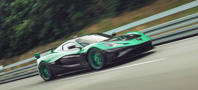 极速直逼布加迪，仰望U9这波给电车长脸了。