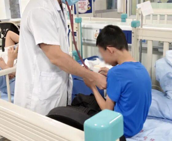 英伟达市值一夜蒸发1万亿元，阿里飙涨近13%！中国资产爆发，美股全线下挫