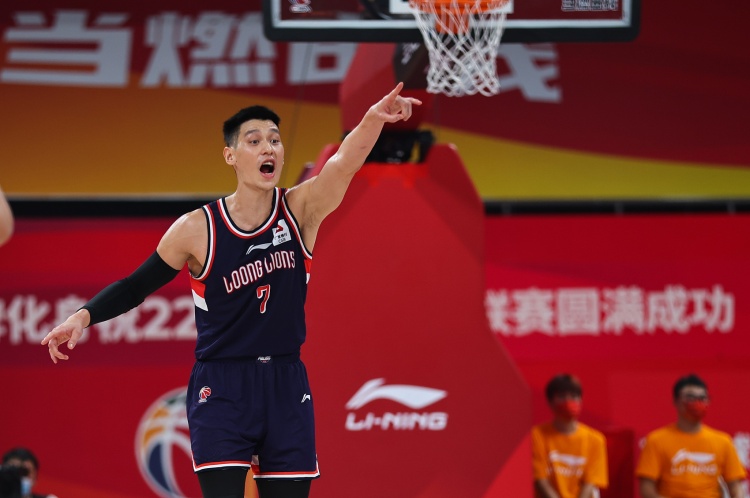 苏群：篮协应该沟通过归化林书豪 东亚血统后卫在NBA这表现是奇迹