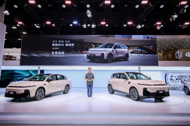 零跑B01迎第1万台交付，零跑B10宣布新外观配色