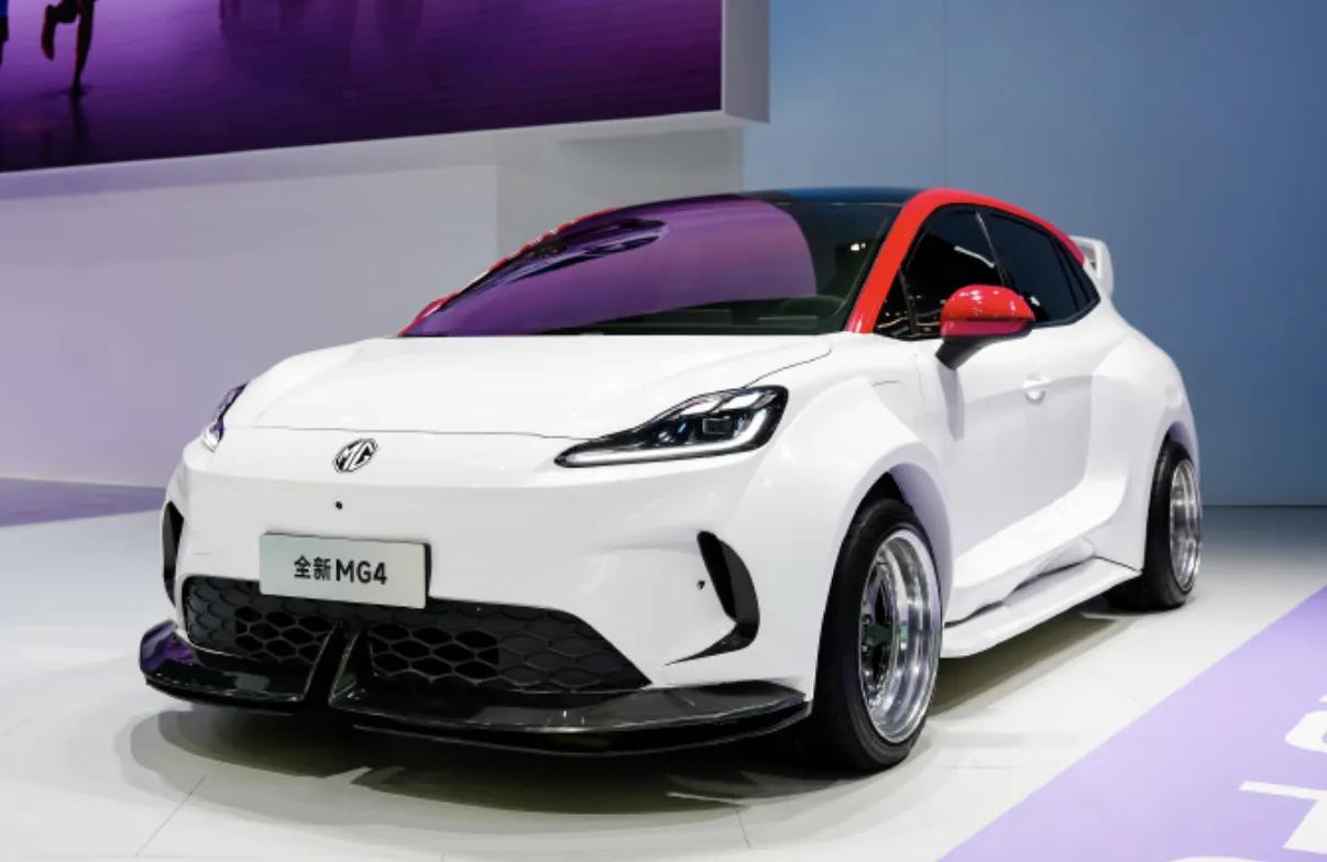 名爵全新MG4亮相成都车展 限时价6.58万元起